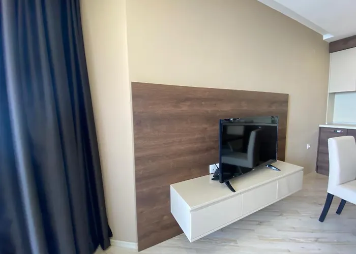 Paradiso 'b' 605 Private