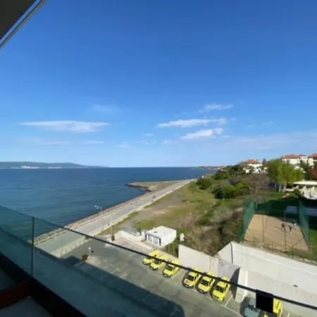 Paradiso 'b' 605 Private * ネセバル