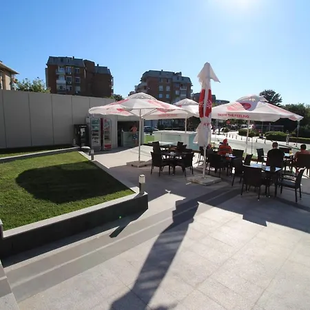 Paradiso 'b' 605 Private アパート ネセバル