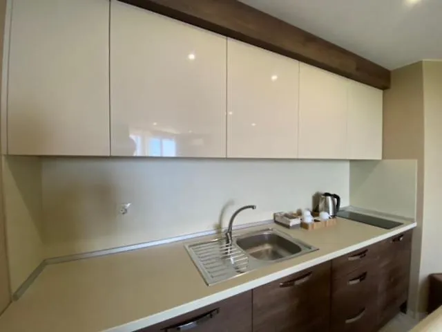 Apartment Paradiso 'b' 605 Private