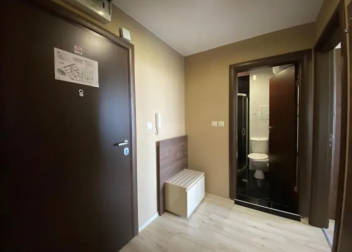 Apartment Paradiso 'b' 605 Private