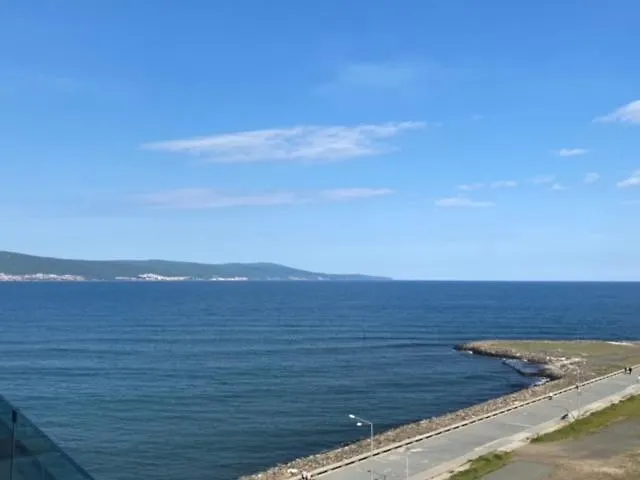 Apartment Paradiso 'b' 605 Private