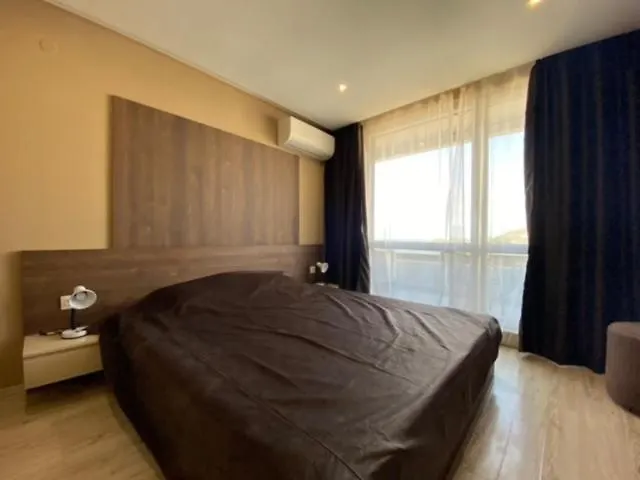 Apartment Paradiso 'b' 605 Private